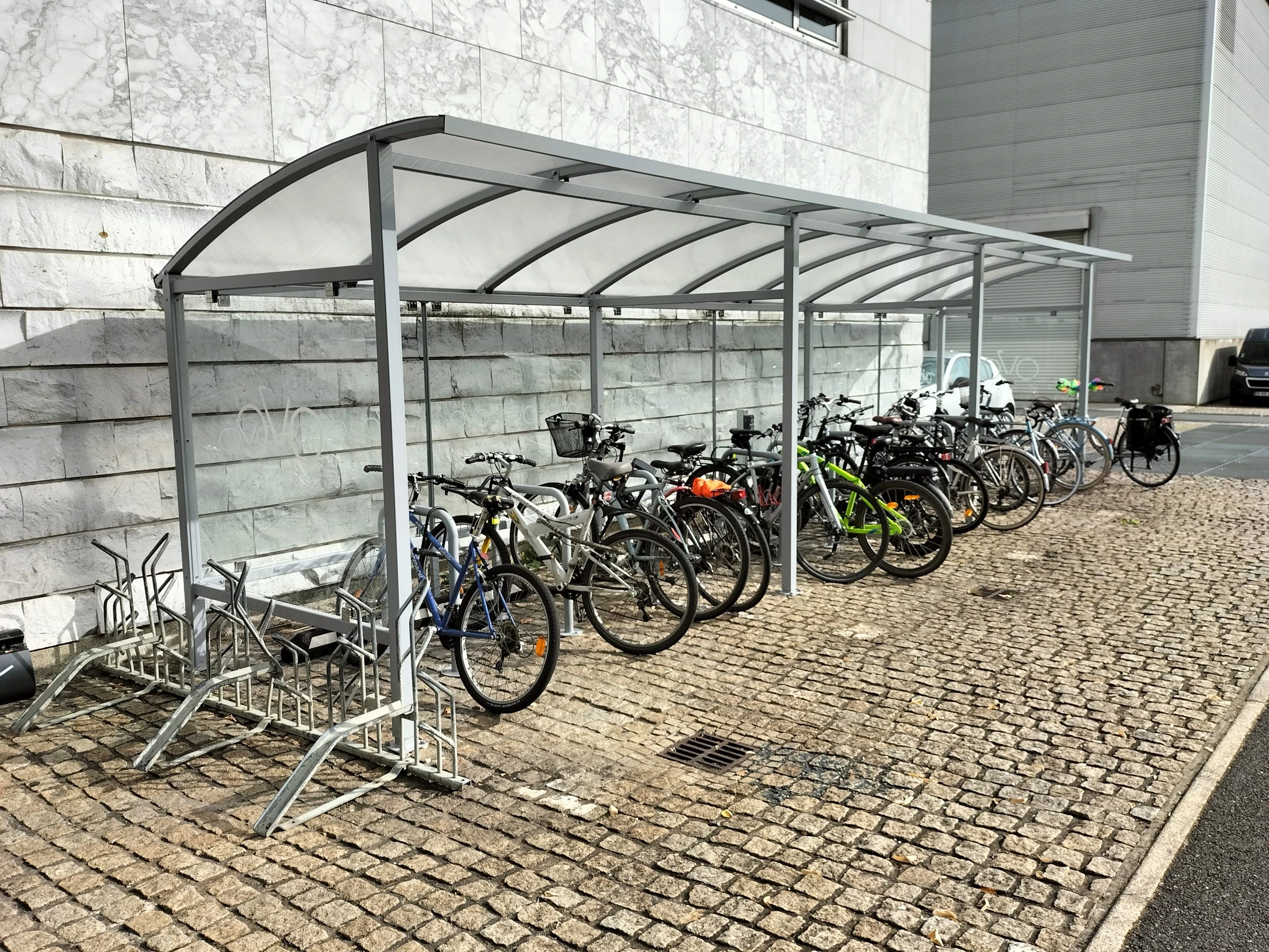 abri vélos collectivités Sodicos – stationnement couvert pour vélos