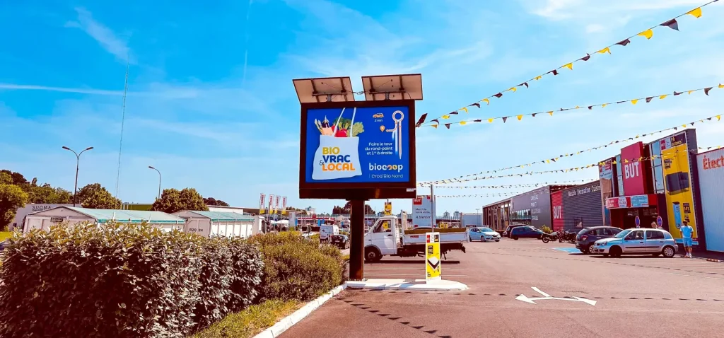 panneau affichage permanent Sodicos Biocoop La Roche-sur-Yon