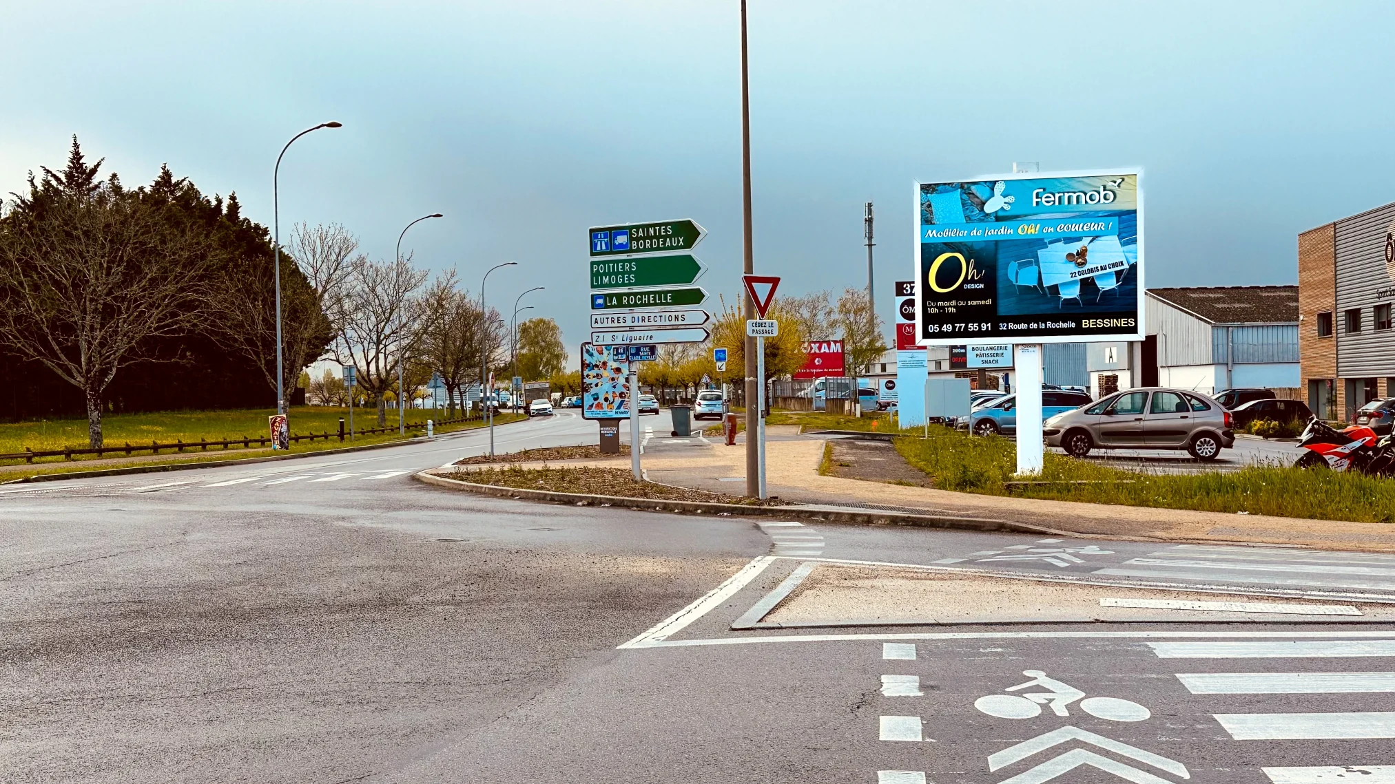 Campagne d’affichage temporaire à Niort pour Oh Design réalisée par Sodicos, régie publicitaire en Vendée spécialisée dans la communication extérieure.