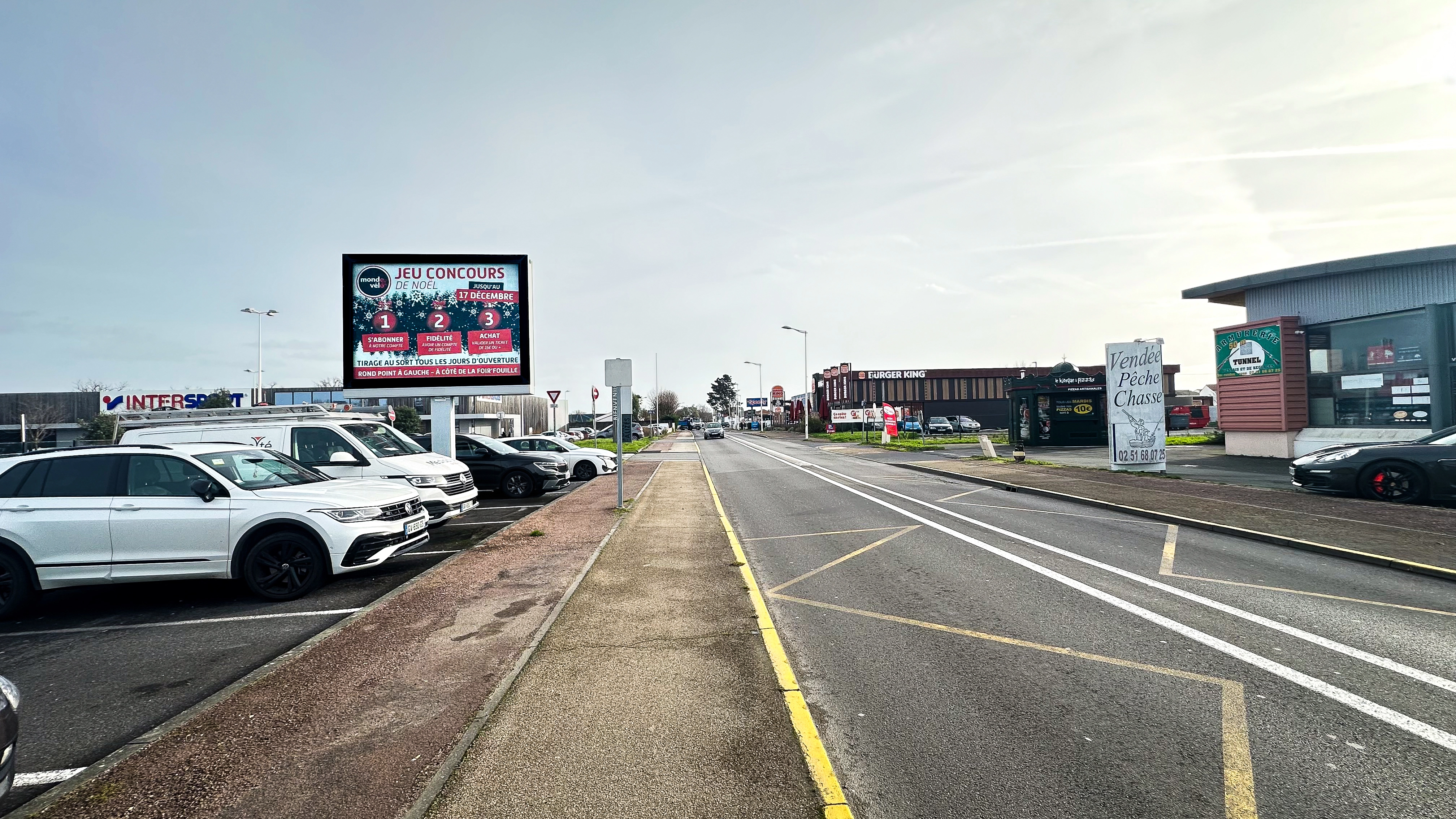 affichage-publicitaire-challans-zone-commerciale-campagne